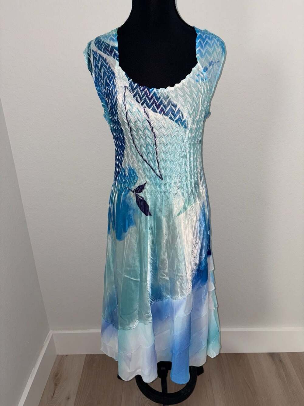 Komarov Blue Watercolor Floral Shimmer Pleated Midi Dress XS